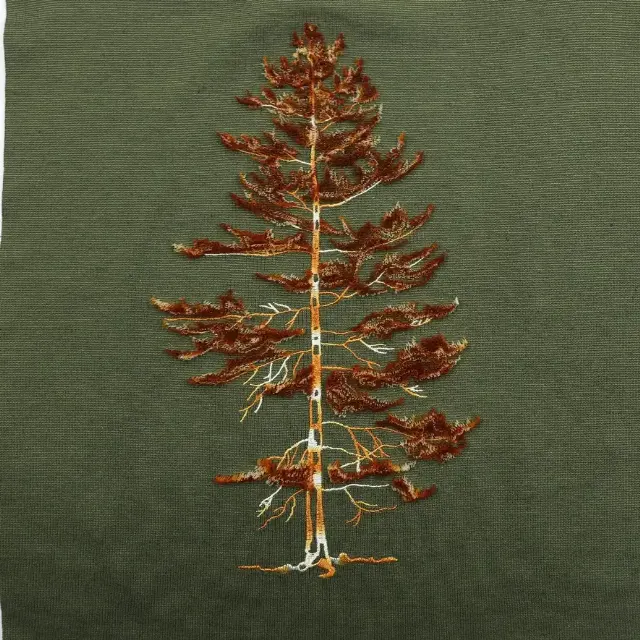 Toothbrush and flat embroidery space-dyed pine tree