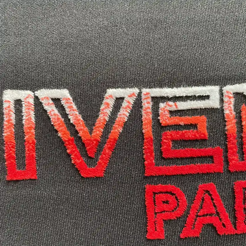 GIVENCHY渐变牙刷绣 图2