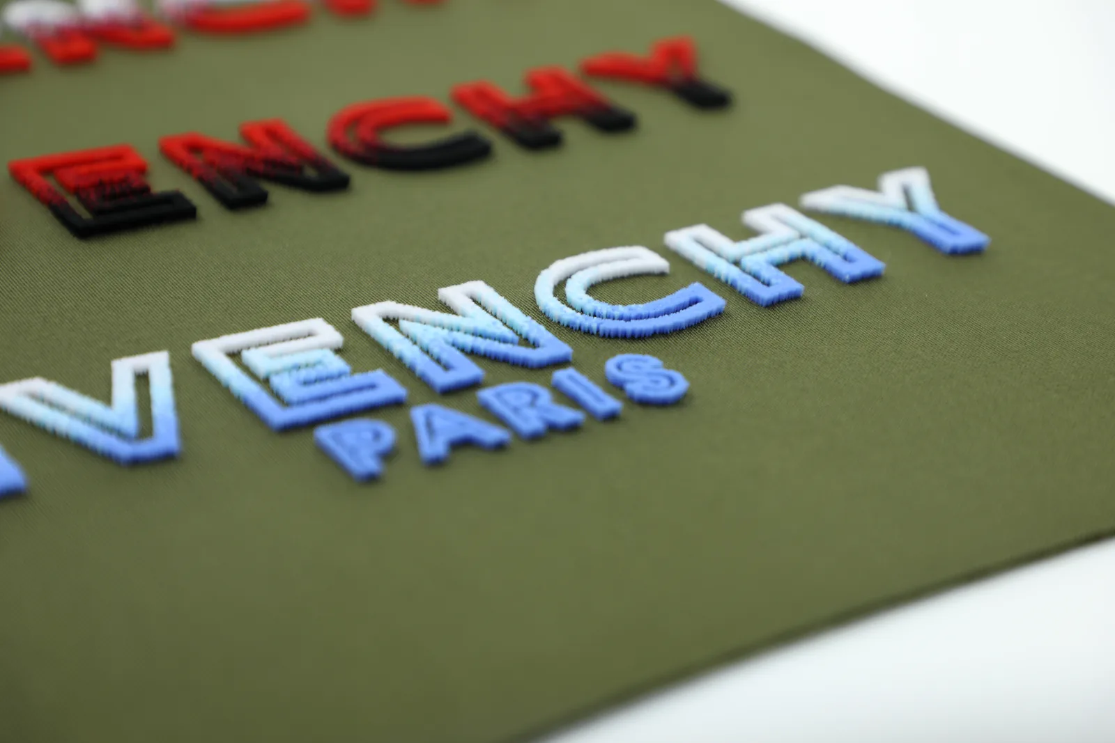 GIVENCHY渐变牙刷绣 图4