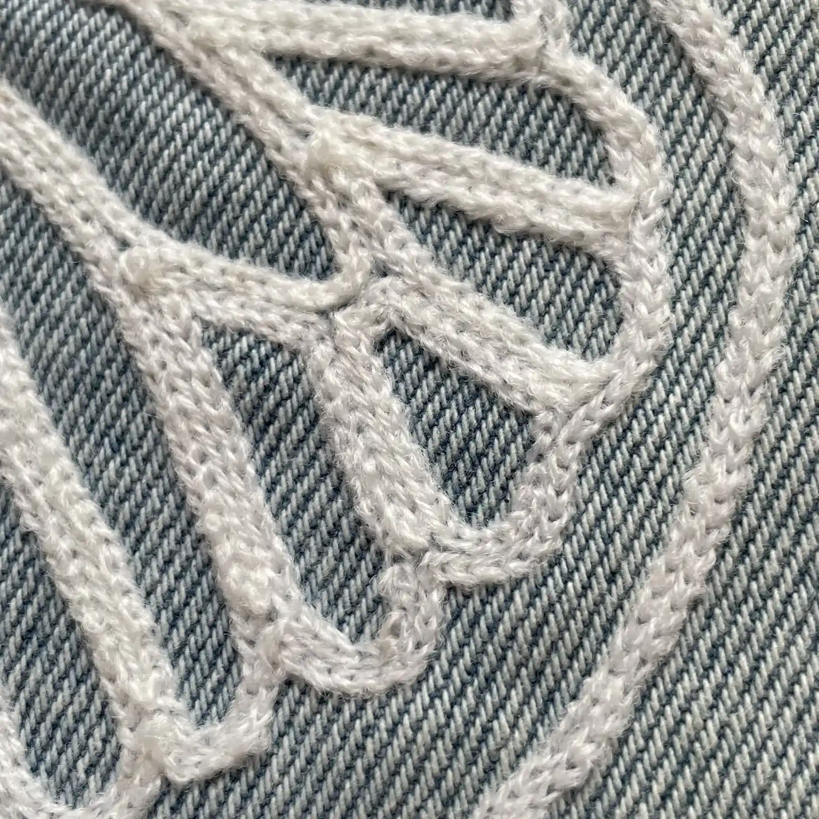 毛巾绣定制｜蝴蝶勾毛锁链绣 图4