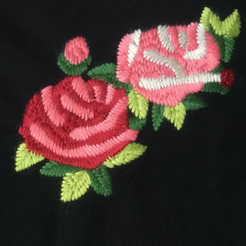 Thick-ply wool yarn rose woolen fabric label embroidered patch